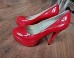 Hoge lederen rode pumps hakken maat 40 Christian Louboutin, Ophalen of Verzenden, Zo goed als nieuw, Rood