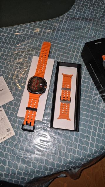 Samsung Galaxy Watch Ultra 2025 read description  beschikbaar voor biedingen