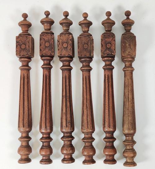 Antieke houtsnijwerk stoel, kast , meubel poot. 6 x . Eiken., Antiek en Kunst, Antiek | Gereedschap en Instrumenten, Ophalen of Verzenden