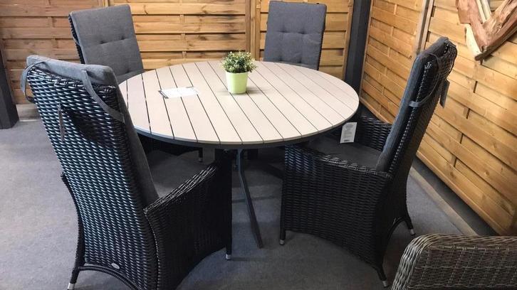 Tuinset met ronde polywood tafel en vier verstelbare stoelen, Tuin en Terras, Tuinsets en Loungesets, Nieuw, Tuinset, Overige materialen