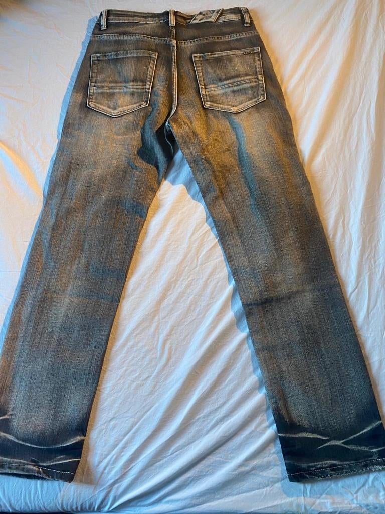 amiri spijkerbroek, Overige kleuren, W32 (confectie 46) of kleiner, Ophalen of Verzenden, Zo goed als nieuw