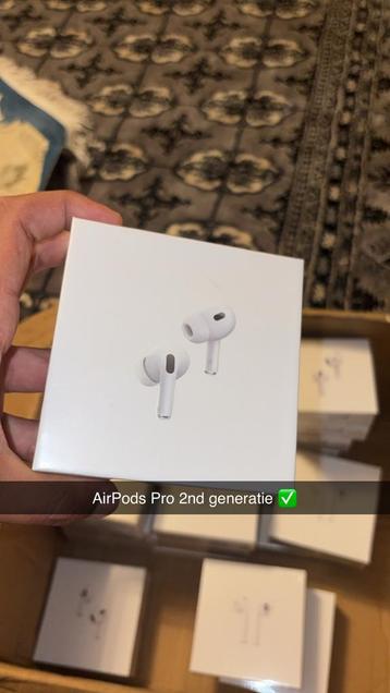 Nieuwe AirPods - Verschillende Modellen Beschikbaar beschikbaar voor biedingen