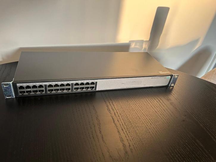 HP Switch 24 ports, Computers en Software, Netwerk switches, Gebruikt, Ophalen of Verzenden