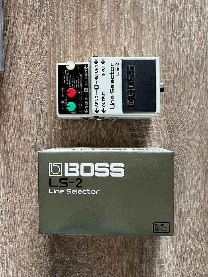 Boss LS-2 Line Selector ABY pedaal, Muziek en Instrumenten, Effecten, Zo goed als nieuw, Overige typen, Ophalen of Verzenden
