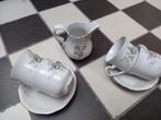 4 kop en schotels, 1 melkkan, Antiek en Kunst, Ophalen