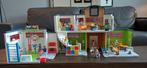 Te koop: Playmobil School met Gymzaal – Set 9453 + 9454, Ophalen of Verzenden, Zo goed als nieuw, Complete set
