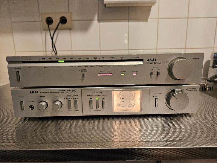 Akai AM-U01 versterker met een Akai AT-K11 tuner., Audio, Tv en Foto, Stereo-sets, Gebruikt, Tuner of Radio, Overige merken, Losse componenten