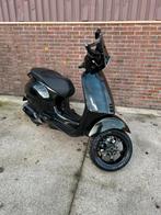 Vespa sprint 2016 veel opties, Ophalen, Zo goed als nieuw, Benzine