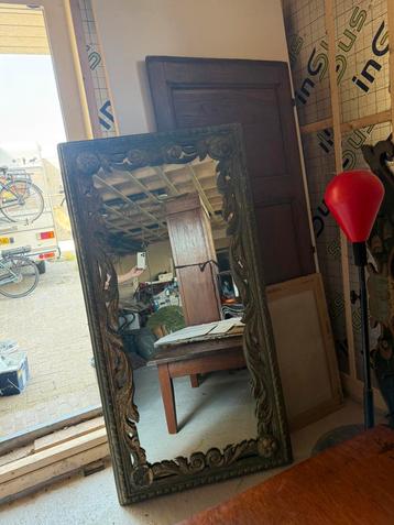 Brocante spiegel beschikbaar voor biedingen