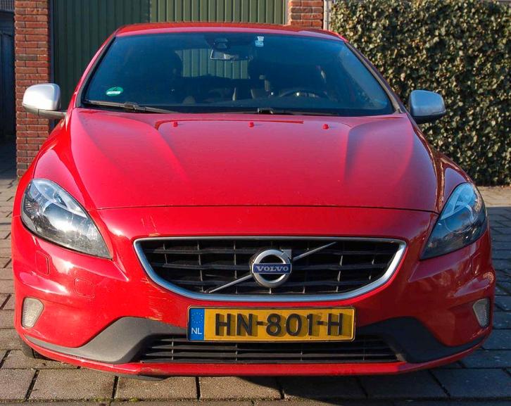 Volvo V40 2.0 D2 R-design 2015 Rood, Auto's, Volvo, Particulier, V40, Adaptieve lichten, Airbags, Airconditioning, Bluetooth, Centrale vergrendeling