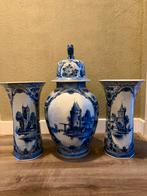 Porceleyne fles groot antiek delfts blauw kast stel, Ophalen