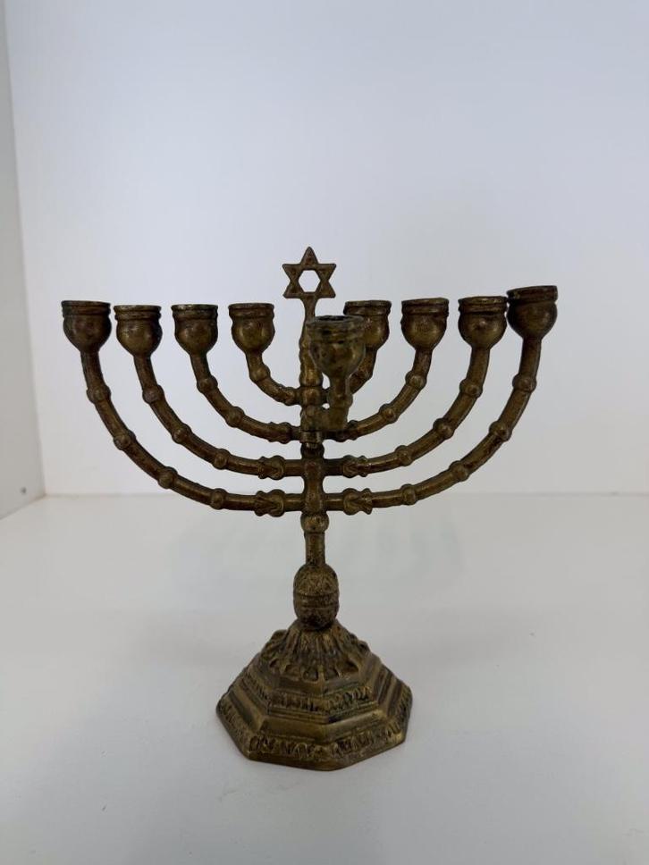 Vintage messing Menora kandelaar – 25 cm, Antiek en Kunst, Antiek | Kandelaars, Koper of Brons, Ophalen of Verzenden