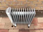 Delonghi olie gevulde radiator, Doe-het-zelf en Verbouw, Verwarming en Radiatoren, 60 tot 150 cm, 800 watt of meer, Gebruikt, Radiator