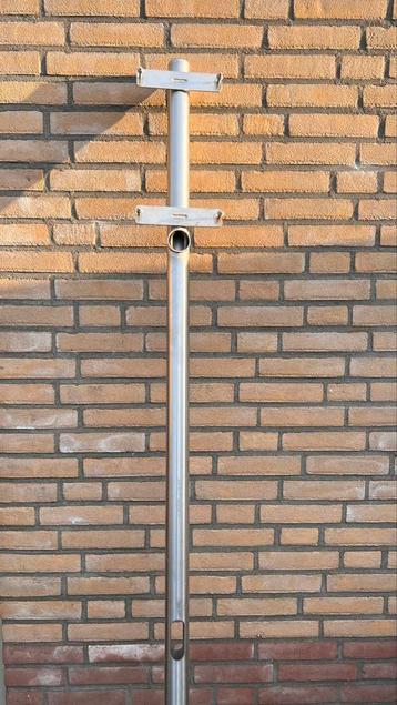 RVS Oplaadpaal voor EV – 190 cm beschikbaar voor biedingen