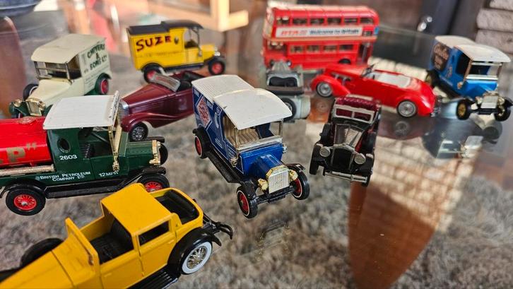 Vintage Modelauto Collectie - Diverse Merken, Hobby en Vrije tijd, Modelauto's | 1:18, Gebruikt, Auto, Overige merken, Verzenden