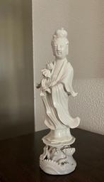 Prachtig Chinees Kwan Yin beeldje blanc de Chine, Ophalen of Verzenden