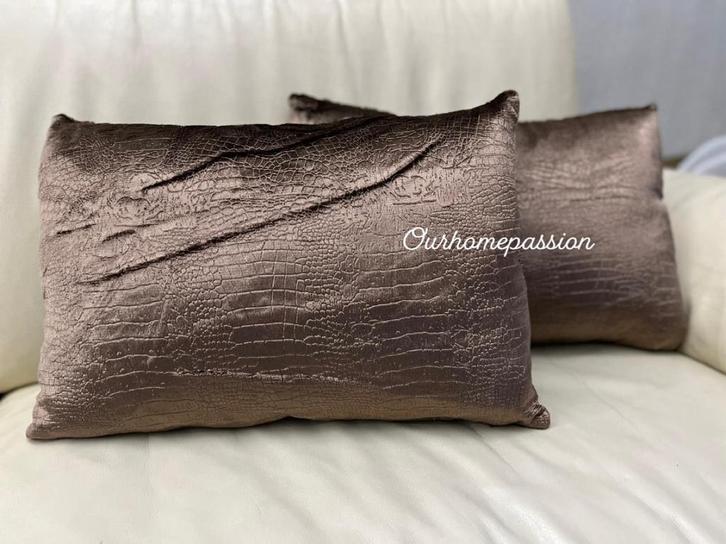 Eric kuster STYL CROCO KUSSENS INC VULLING BEIGE TAUPE CREME, Huis en Inrichting, Woonaccessoires | Kussens, Nieuw, Beige, Vierkant