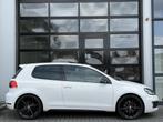 Volkswagen Golf 2.0 GTI DSG / LED / PANO / Leder / 19" / VOL, Gebruikt, Zwart, 4 cilinders, Wit