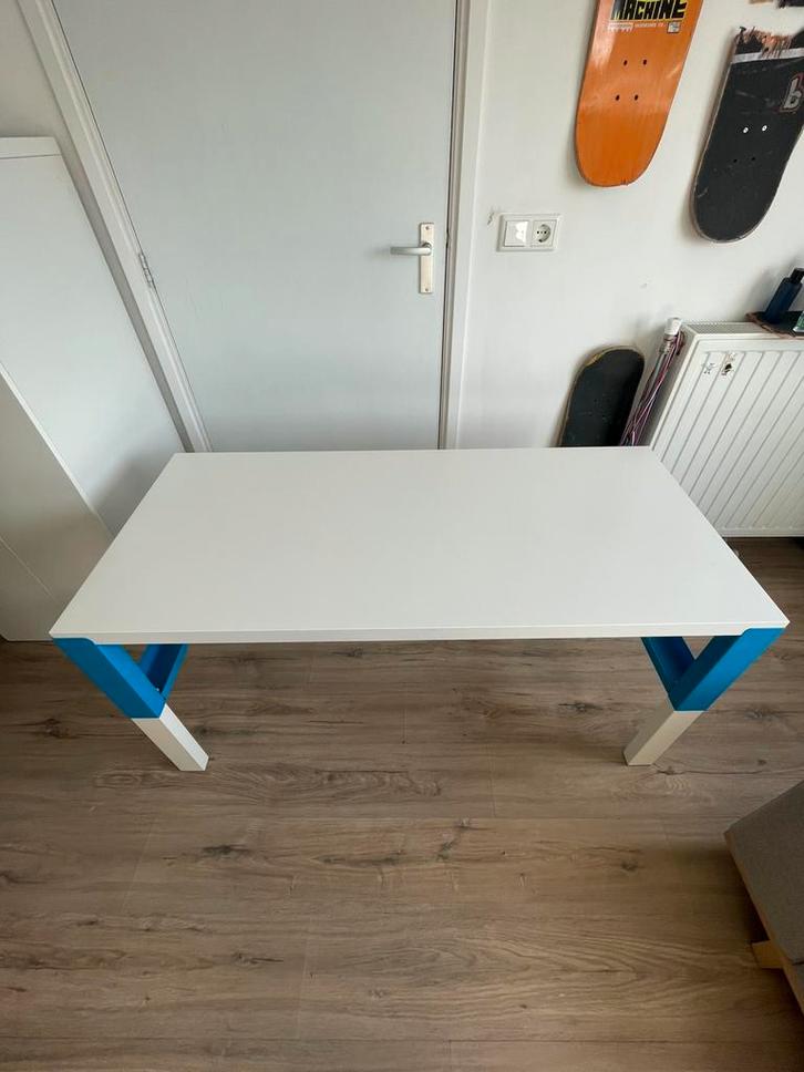 Ikea pahl bureau in 3 hoogtes verstelbaar., Huis en Inrichting, Bureaus, Gebruikt, Bureau, In hoogte verstelbaar, Ophalen