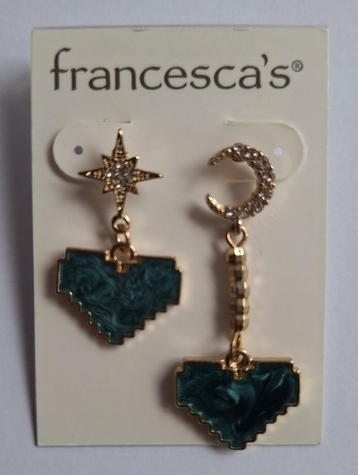 Francesca's hartjes strass steker oorbellen beschikbaar voor biedingen