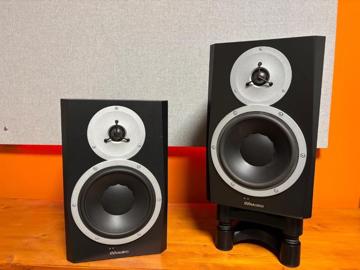 Dynaudio BM12 mkIII met Iso Acoustics - Set van twee, Audio, Tv en Foto, Luidsprekers, Zo goed als nieuw, Overige typen, 60 tot 120 watt