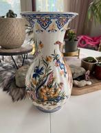 Vaas - Keramiek - Bloemen en Vogel Motief, Huis en Inrichting, Woonaccessoires | Vazen, Gebruikt, Overige kleuren, 50 tot 75 cm