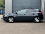 Toyota Auris 1.8 Hybrid Lease Pro Vol Opties|Nap, Auto's, Gebruikt, Zwart, 4 cilinders, Leder en Stof