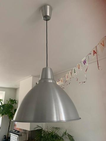 Lampen beschikbaar voor biedingen