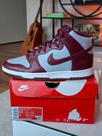 Nike Dunk High "Beetroot" maat 39, Kleding | Dames, Schoenen, Nike, Nieuw, Ophalen of Verzenden, Sneakers of Gympen