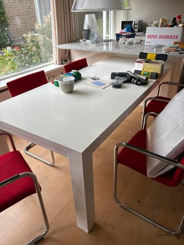 Design stoelen met tafel, mag ook apart beschikbaar voor biedingen