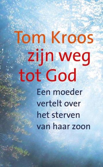 Tom Kroos, zijn weg tot god P.de Vries 9789088970993 beschikbaar voor biedingen