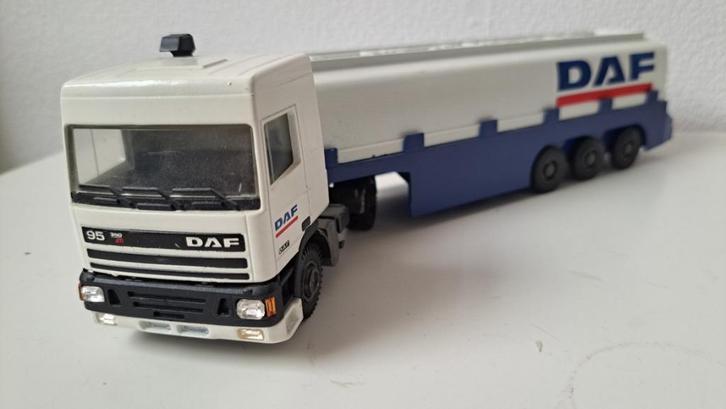 Liontoys Daf 95 Ati Tankoplegger, Hobby en Vrije tijd, Modelauto's | 1:50, Zo goed als nieuw, Bus of Vrachtwagen, Lion Toys, Ophalen of Verzenden