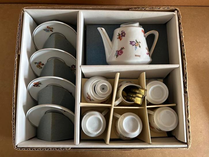 Kinderservies koffie/thee servies porselein van nelle, Antiek en Kunst, Antiek | Servies compleet, Ophalen