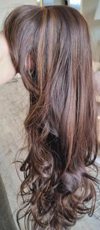 Mooie nieuwe bruine pruik met highlights, incl wigcap., Ophalen of Verzenden, Nieuw, Pruik of Haarverlenging