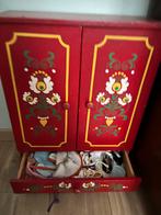 Handgemaakte retro poppen kledingkast, Ophalen, Gebruikt