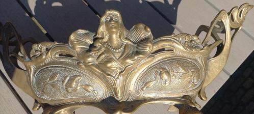MOOI GROTE BRONZEN JARDINAIRE MET 2 PRACHTIG UITGEWERKTE CHE, Antiek en Kunst, Antiek | Vazen, Ophalen of Verzenden