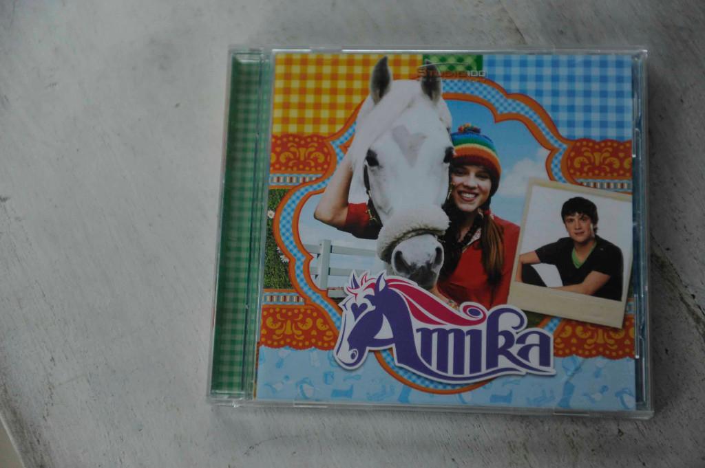 Amika - - - Amika 12 geweldige nummers, Verzenden, Zo goed als nieuw