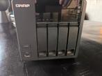 QNAP Turbo NAS TS-421 (zonder Harddisks), Computers en Software, NAS, Ophalen of Verzenden, Zo goed als nieuw