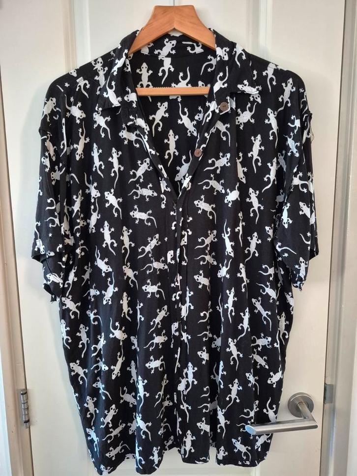 Overhemd blouse zwart wit gekko gekkos luchtig L 40 korte mo, Kleding | Dames, Blouses en Tunieken, Zo goed als nieuw, Maat 42/44 (L)