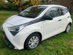 Toyota Aygo 1.0 Vvt-i 72pk 5D 2019 Wit, Auto's, Voorwielaandrijving, Zwart, 4 stoelen, Wit