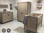 Babykamer zgan (ledikant, commode, kledingkast, plank), Ophalen, Zo goed als nieuw, Jongetje of Meisje