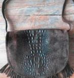 Bruin suede/leren schoudertasje - Borse in Pelle, Sieraden, Tassen en Uiterlijk, Tassen | Damestassen, Ophalen of Verzenden, Zo goed als nieuw