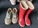 Shoes me sneakers jongens maat 30 en bergstein laarzen, Ophalen of Verzenden, Gebruikt, Jongen, Laarzen