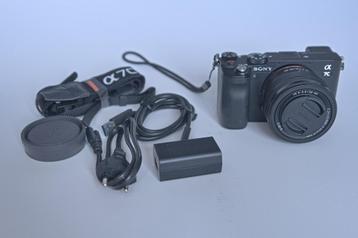 Sony A7C + Lens F4-5.6, 28-60 mm + lader beschikbaar voor biedingen