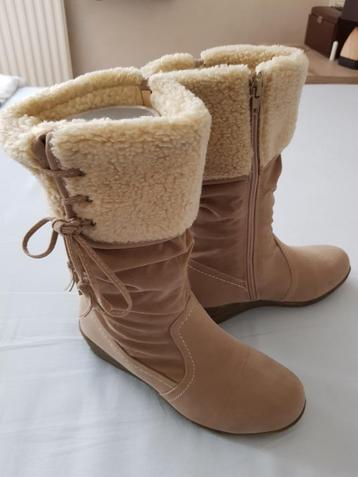 Bontlaarsjes. beschikbaar voor biedingen