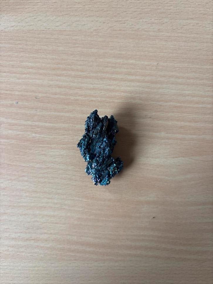 Prachtig Bismutkristal, Verzamelen, Mineralen en Fossielen, Mineraal, Ophalen of Verzenden