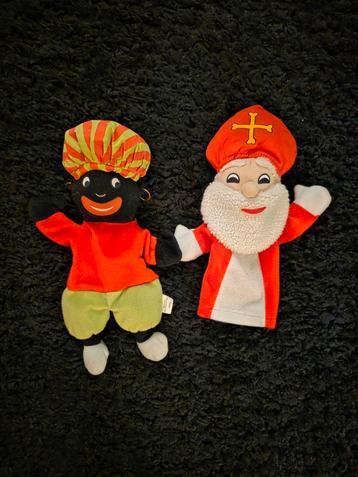 2 Handpoppen Sint & Piet - 35cm beschikbaar voor biedingen