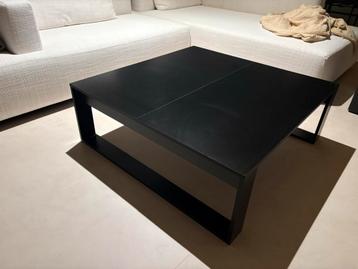 Strakke zwarte vierkante Salontafel 100x100 cm beschikbaar voor biedingen