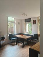 Twee nette eetkamerstoelen met chromen frame, Ophalen, Twee, Zwart, Zo goed als nieuw