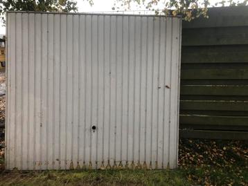 kanteldeur garagedeur deur van metaal beschikbaar voor biedingen